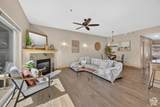1684 Fox Hollow Ln - Photo 2