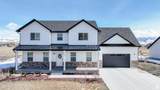 637 4TH W - Photo 4