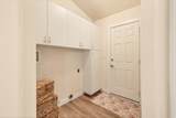 2990 Riverside Dr - Photo 19
