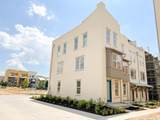 11027 Freestone Rd - Photo 2