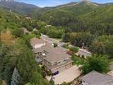 1963 Maple Hollow Way - Photo 63