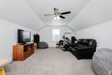 637 4TH W - Photo 26