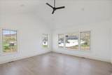 587 Daniel Dr - Photo 12