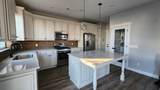 1951 Parkview Dr - Photo 5