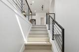 1568 Hudson St - Photo 15