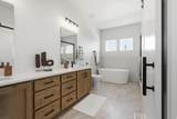 1568 Hudson St - Photo 23