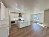 3009 Lone Pine St - Photo 4