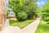 565 Center St - Photo 4