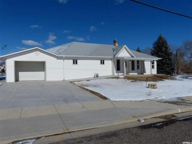110 300 NORTH - Photo 1