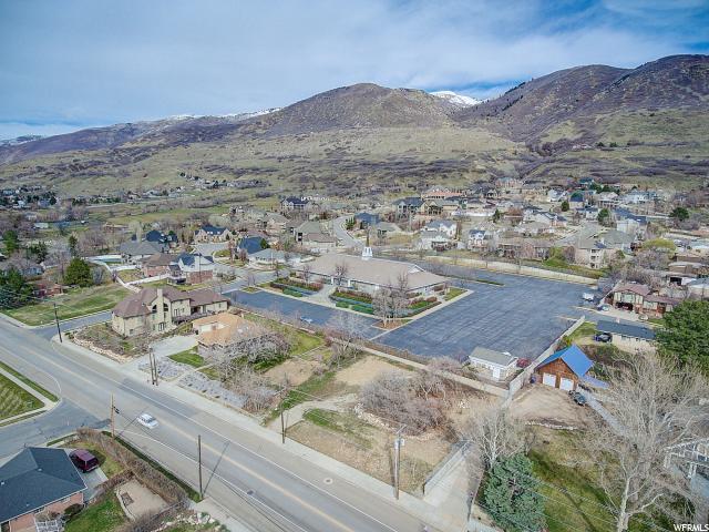 1420 Main St - Photo 1