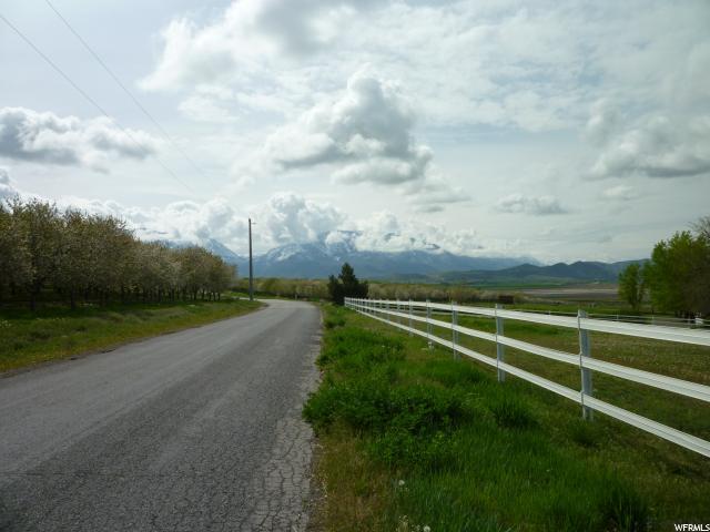725 2400 St - Photo 1
