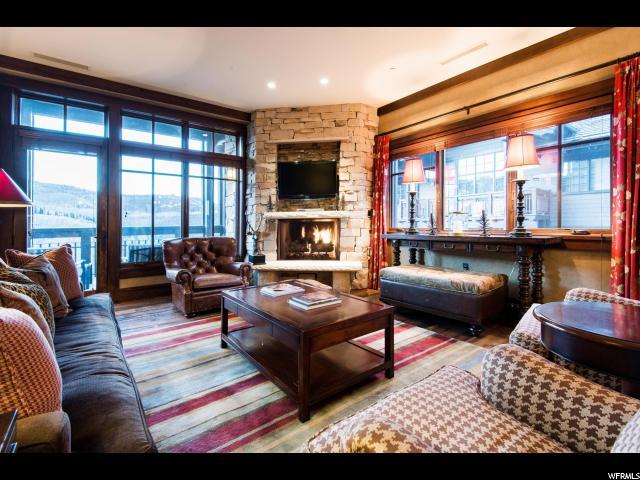 8880 Empire Club Dr - Photo 1