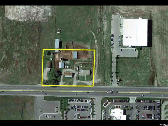 2831 Main - Photo 1