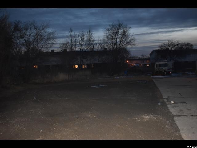 235 Pacific Dr - Photo 1