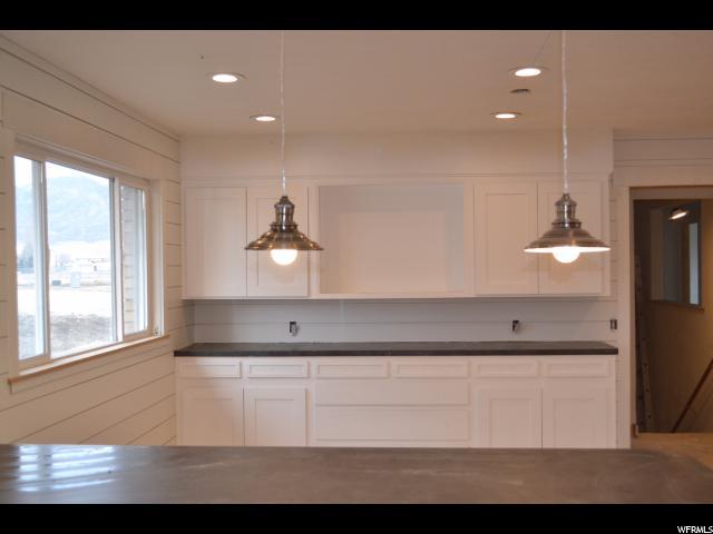 17515 4400 - Photo 1