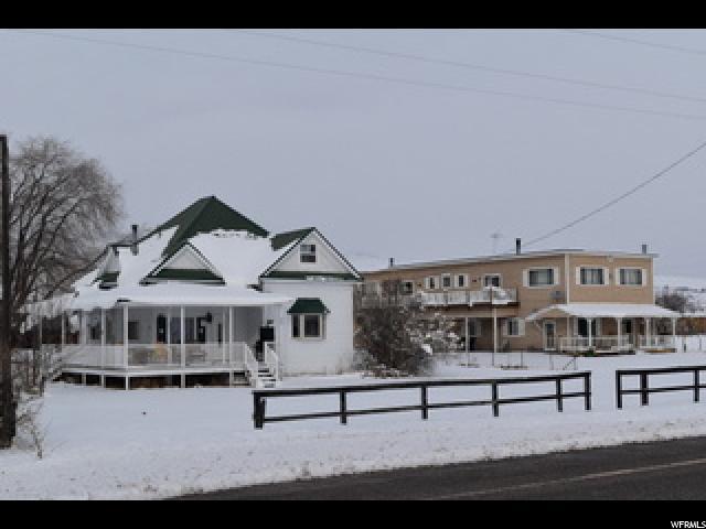 465 Main St - Photo 1