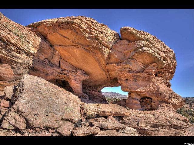 392 Stone Cliff Dr - Photo 1