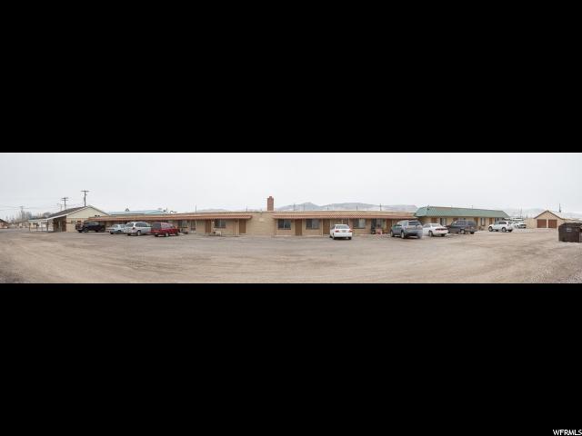 705 Main St - Photo 1