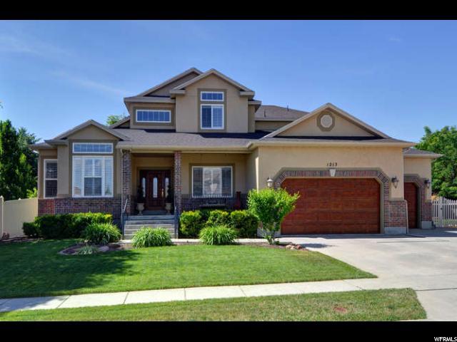 1213 Riverhouse Cir - Photo 1