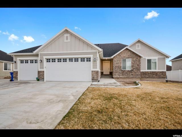 454 Tioga Ave - Photo 1