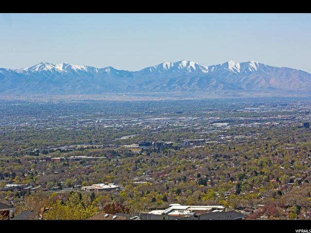 1639 Devonshire Dr - Photo 1