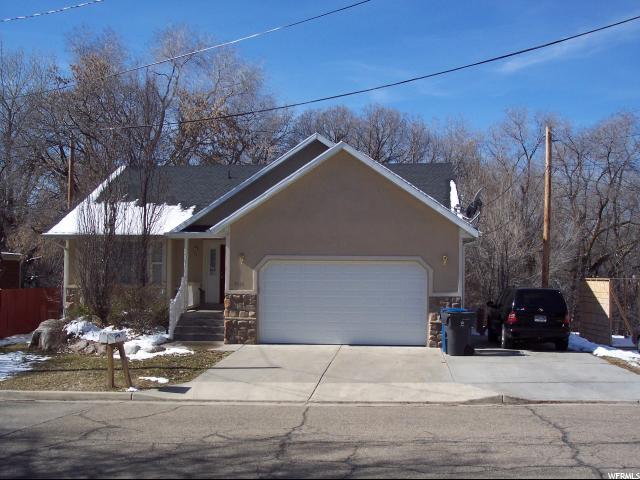 4021 Hillcrest Dr - Photo 1