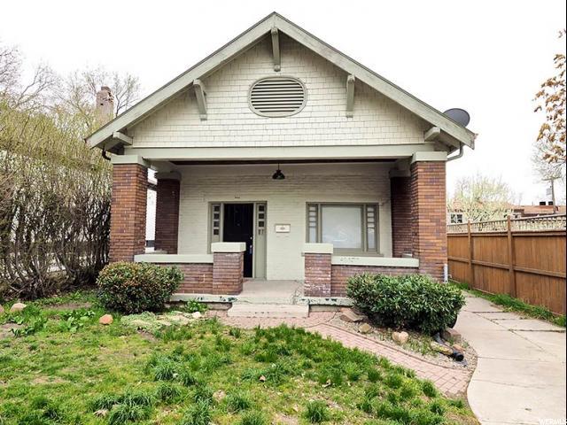 251 700 - Photo 1