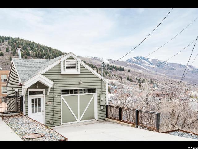 499 Ontario Ave - Photo 1