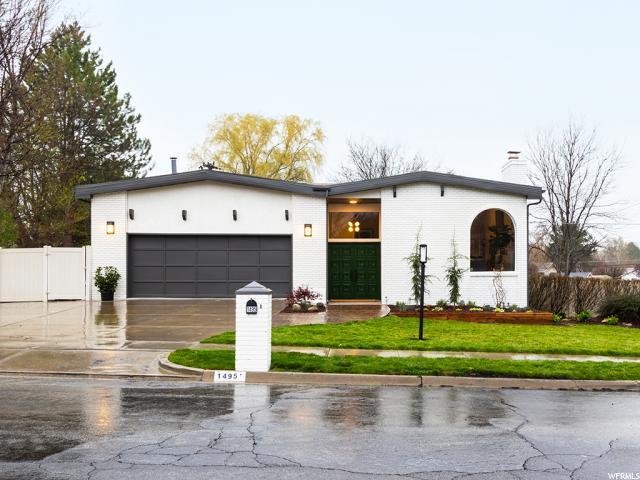 1495 Meadowmoor Rd - Photo 1
