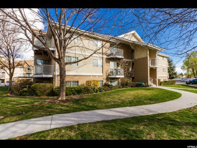 1269 Riverside Ave - Photo 1