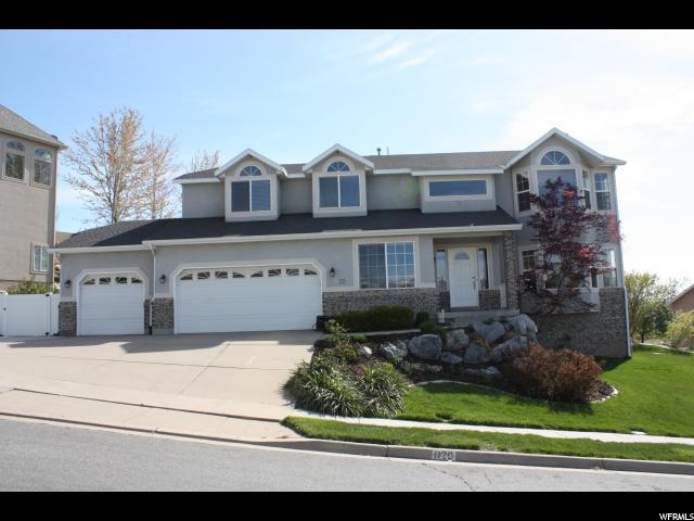 1120 Fairway Dr - Photo 1
