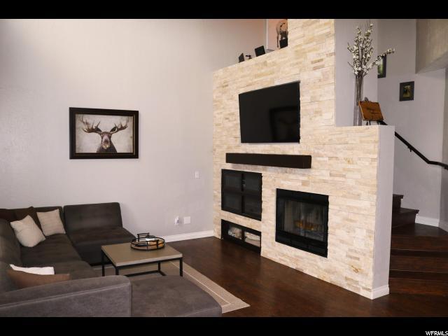 2652 Cottage Loop - Photo 1