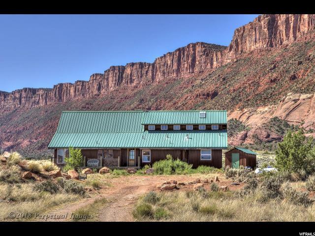 1 Castle Valley Dr - Photo 1