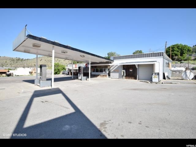 202 Main St - Photo 1