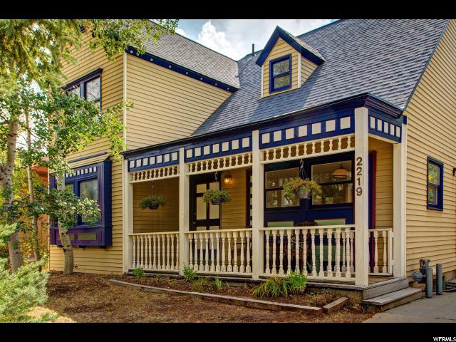 2219 Monarch Dr - Photo 1