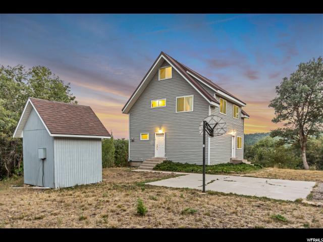 648 Meadow Cir - Photo 1
