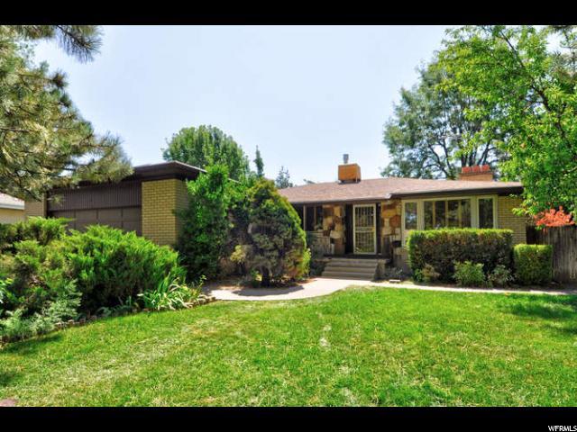 1594 Monaco Ave - Photo 1