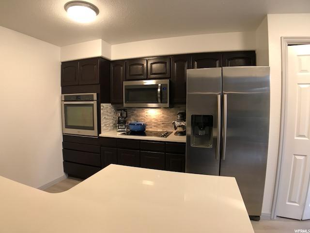 460 Creekside Cir - Photo 1