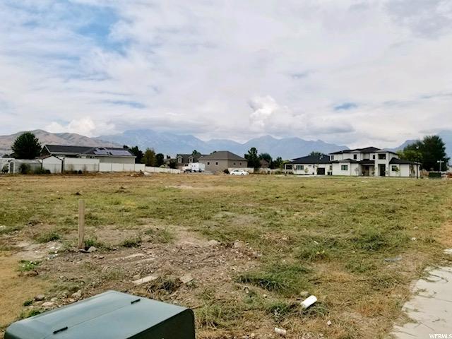 2882 Parkside Dr - Photo 1