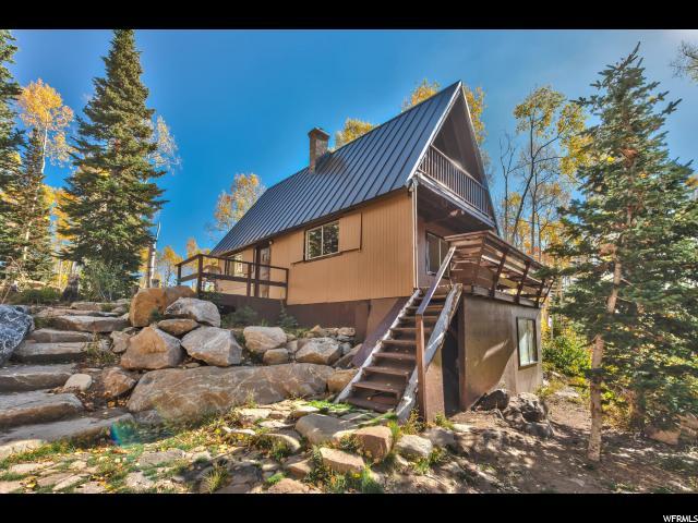 2530 Saturn St - Photo 1