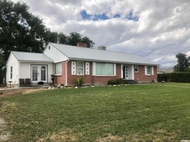 862 Main St - Photo 1