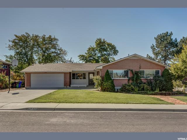 749 Sunny Ln - Photo 1