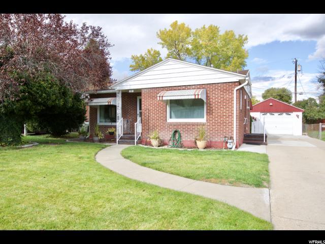 265 Welby Ave - Photo 1