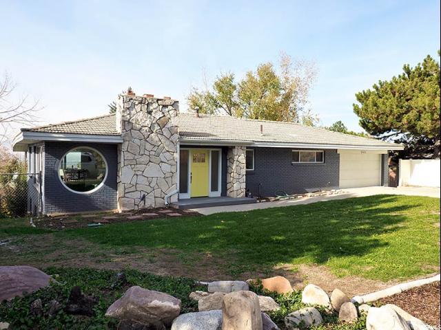 4676 Stratton Dr - Photo 1