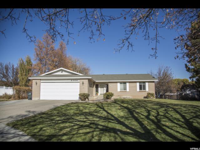 2304 Bonanza Cir - Photo 1