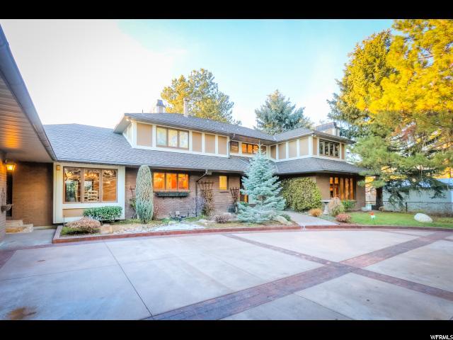 3646 Hillside Ln - Photo 1