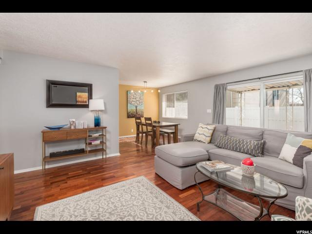 2258 Carriage Ln - Photo 1