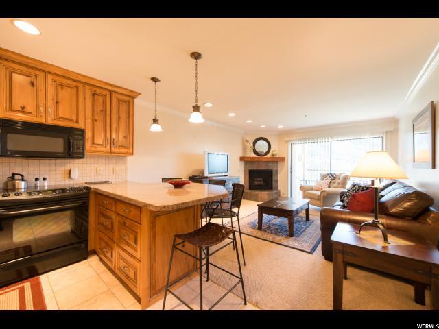 1401 Lowell Ave - Photo 1