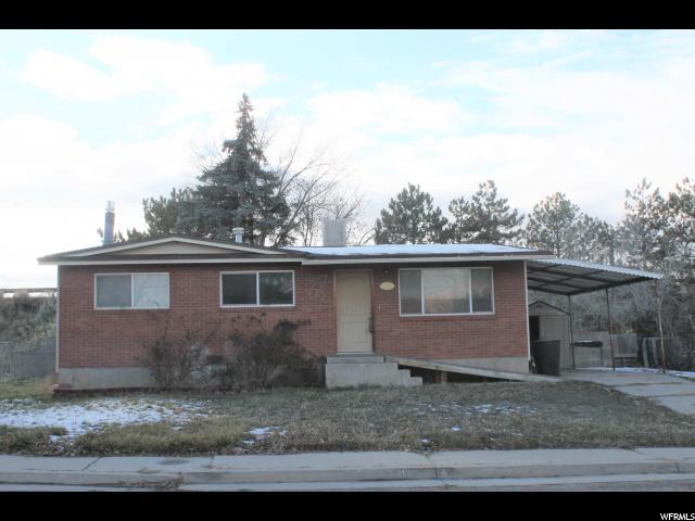 1199 Brook St - Photo 1