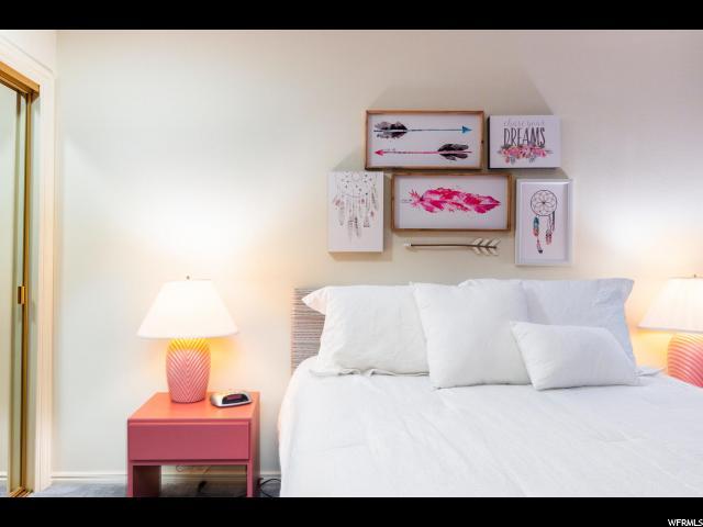 1845 Canyon View Dr - Photo 1
